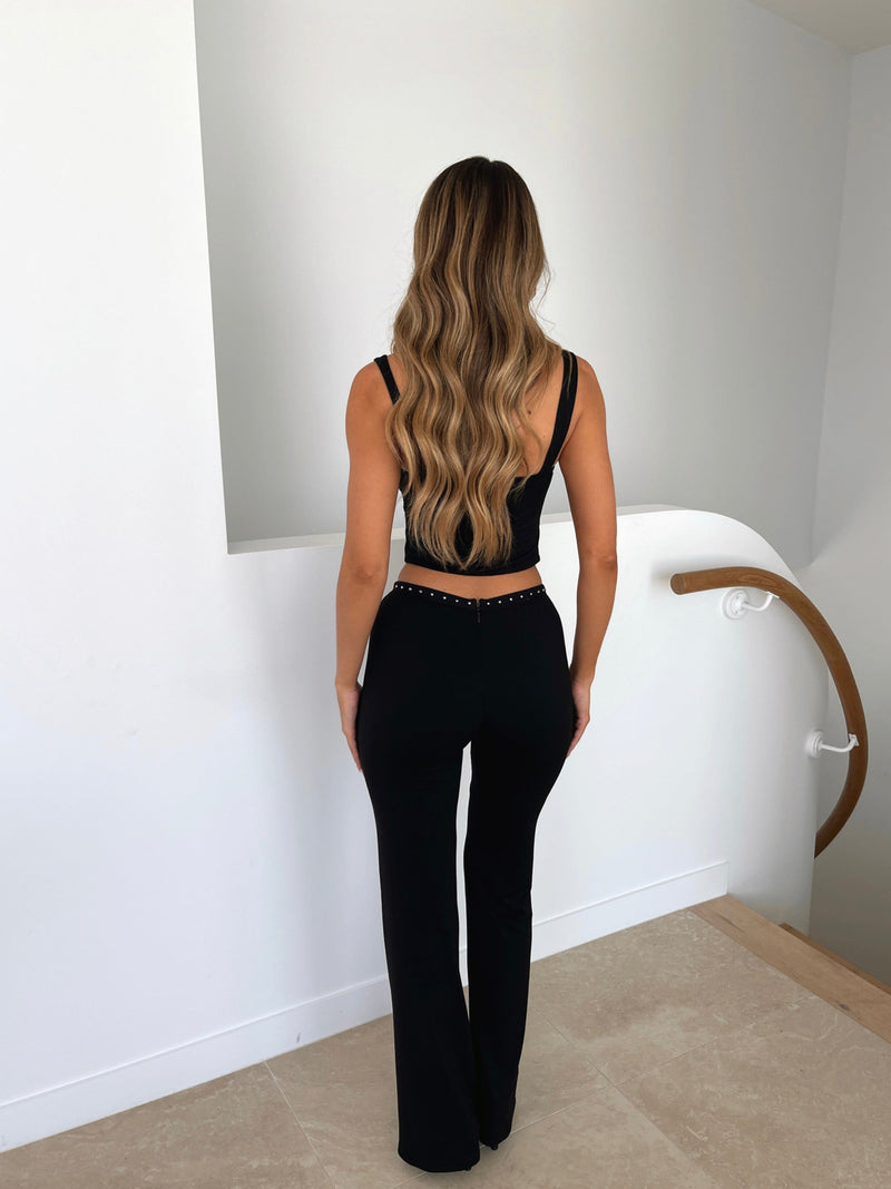 CARRIE TOP BLACK Crop Top 