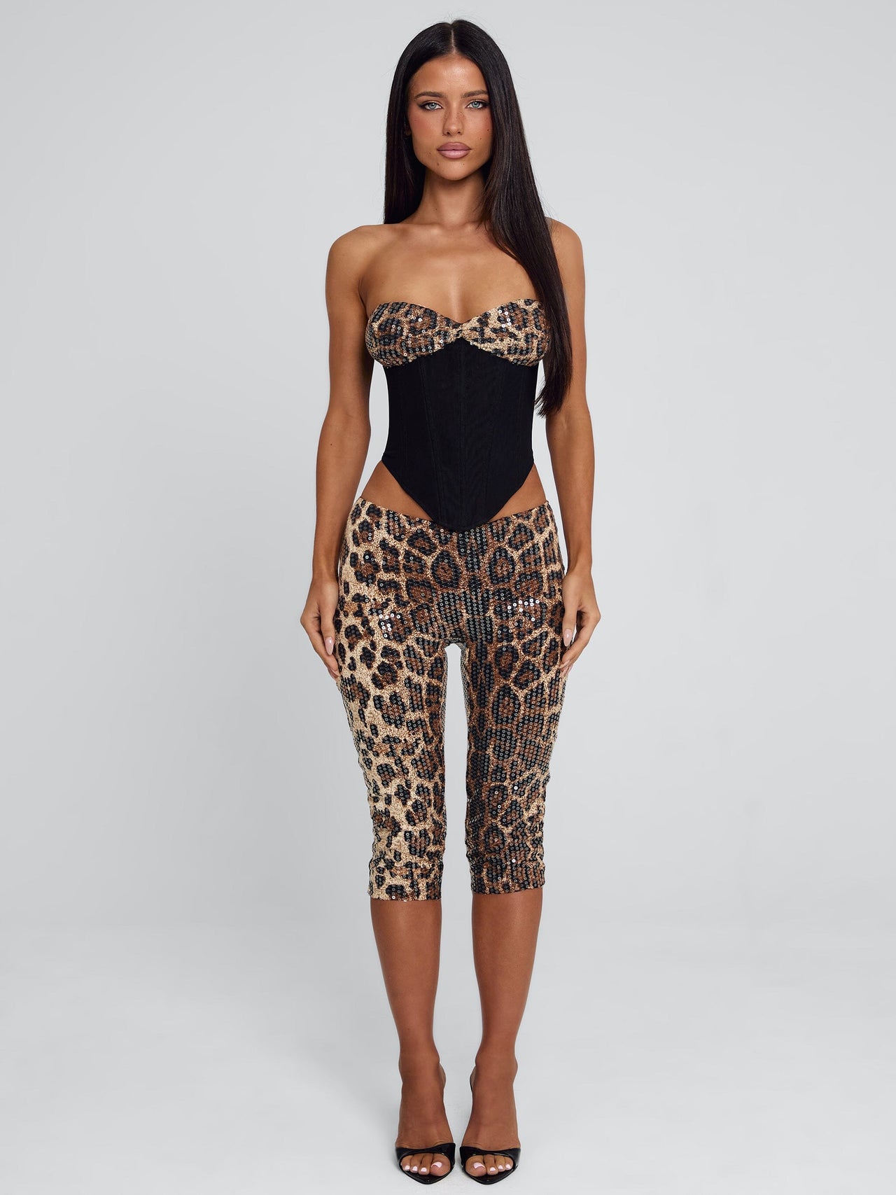 Women's Brown Eira Capri Pant Leopard Sequin in Size Small by Outcast
