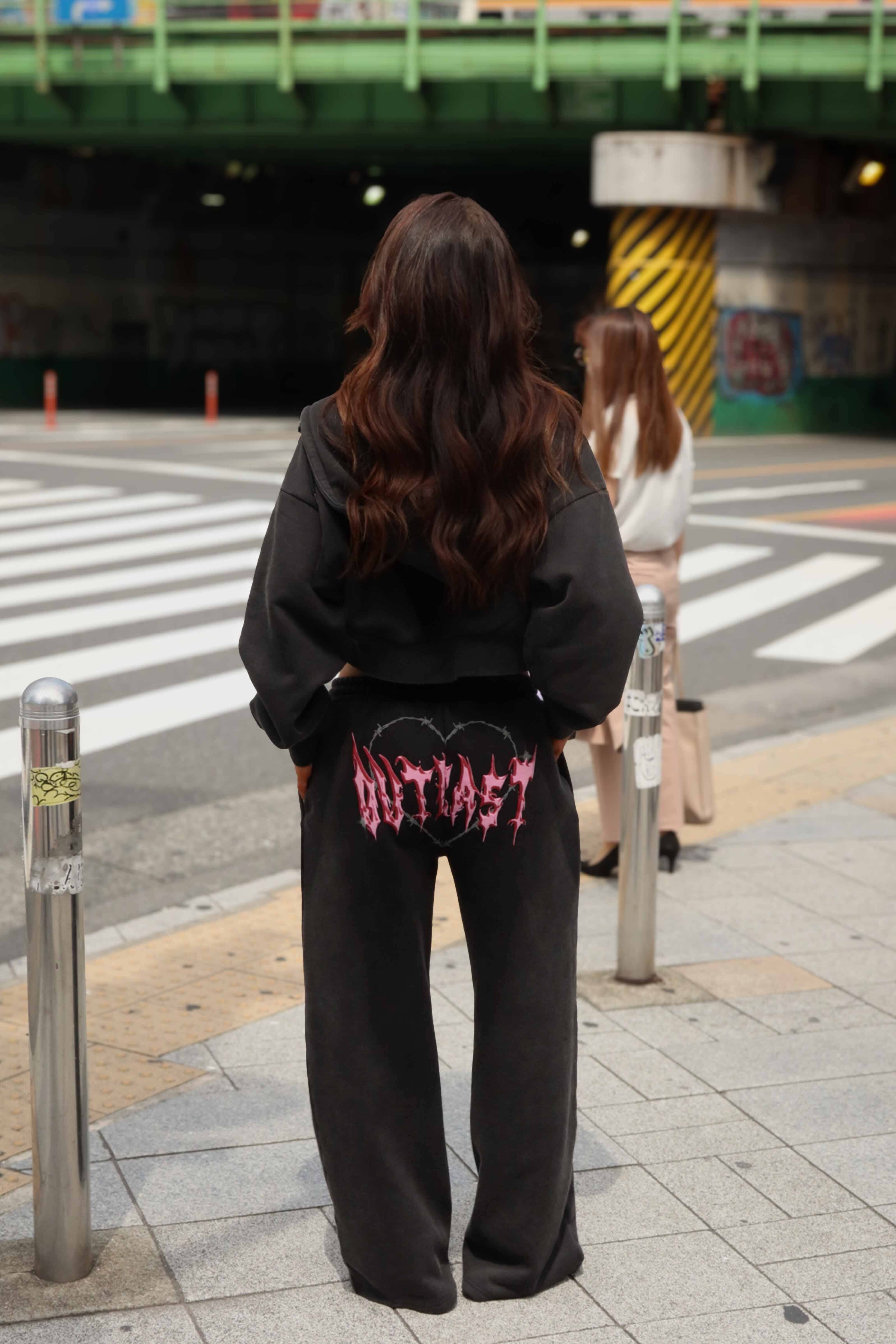 Nya Sweatpant Washed Black | Outcast US – Outcast USA
