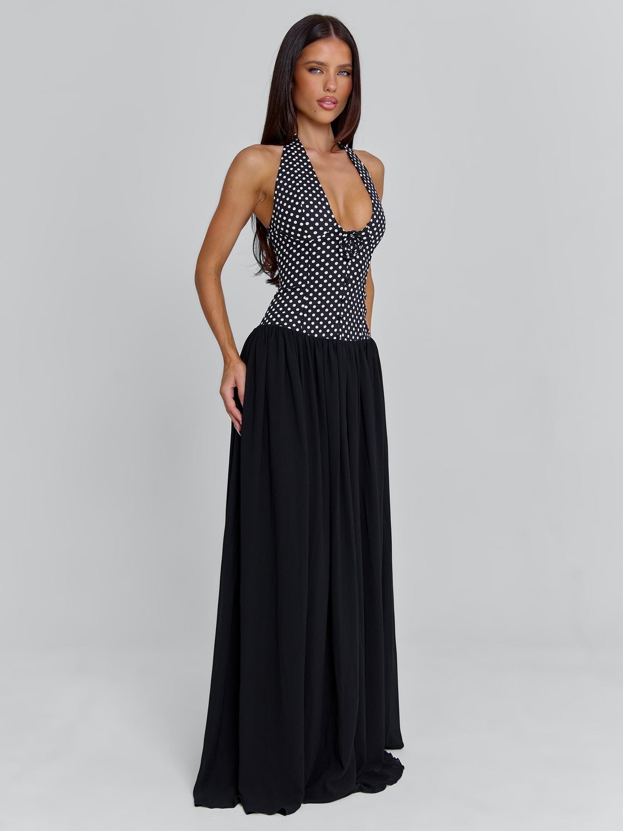 outcast maxi dress 'Women''s Rylie Black in Size Large by Outcast' 2024SS this silhouette is made Elegant Tropical Leaf Print White Button Down Sleeveless Split Hem Linen Midi Dress:Medium
