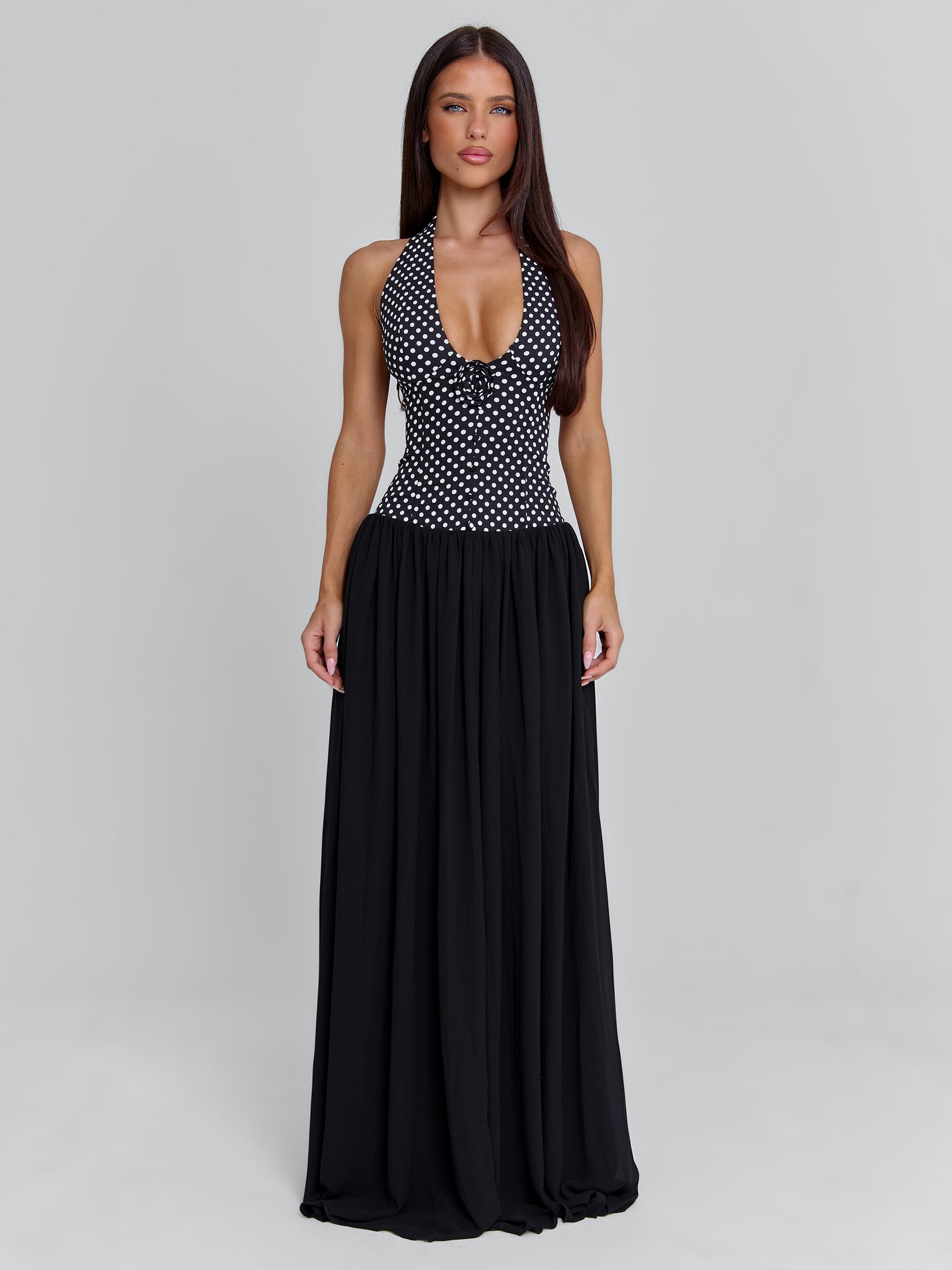 outcast clothing maxi dress 'Women''s Rylie Black in Size Large by Outcast' SILENTIUM MAXI DRESS IN This maxi is fully Size:XXL (20-22) loop:flynnembroideredmaxidress